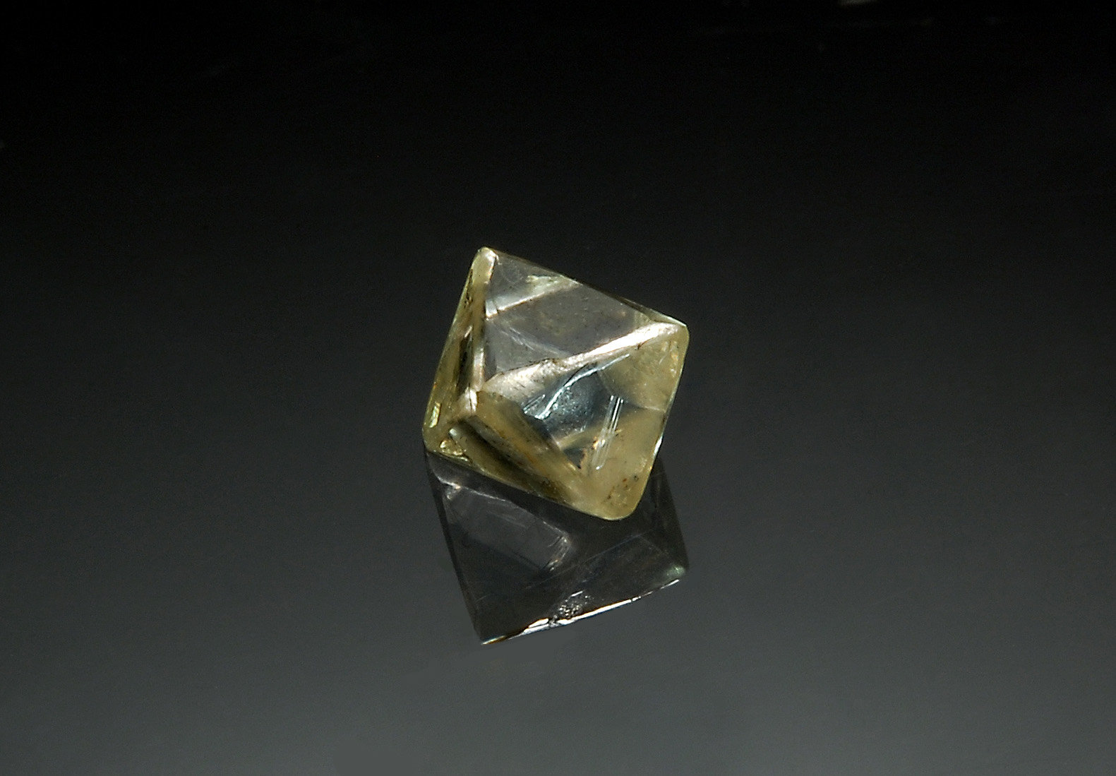 Diamond
(Autor: Michael Shaw)