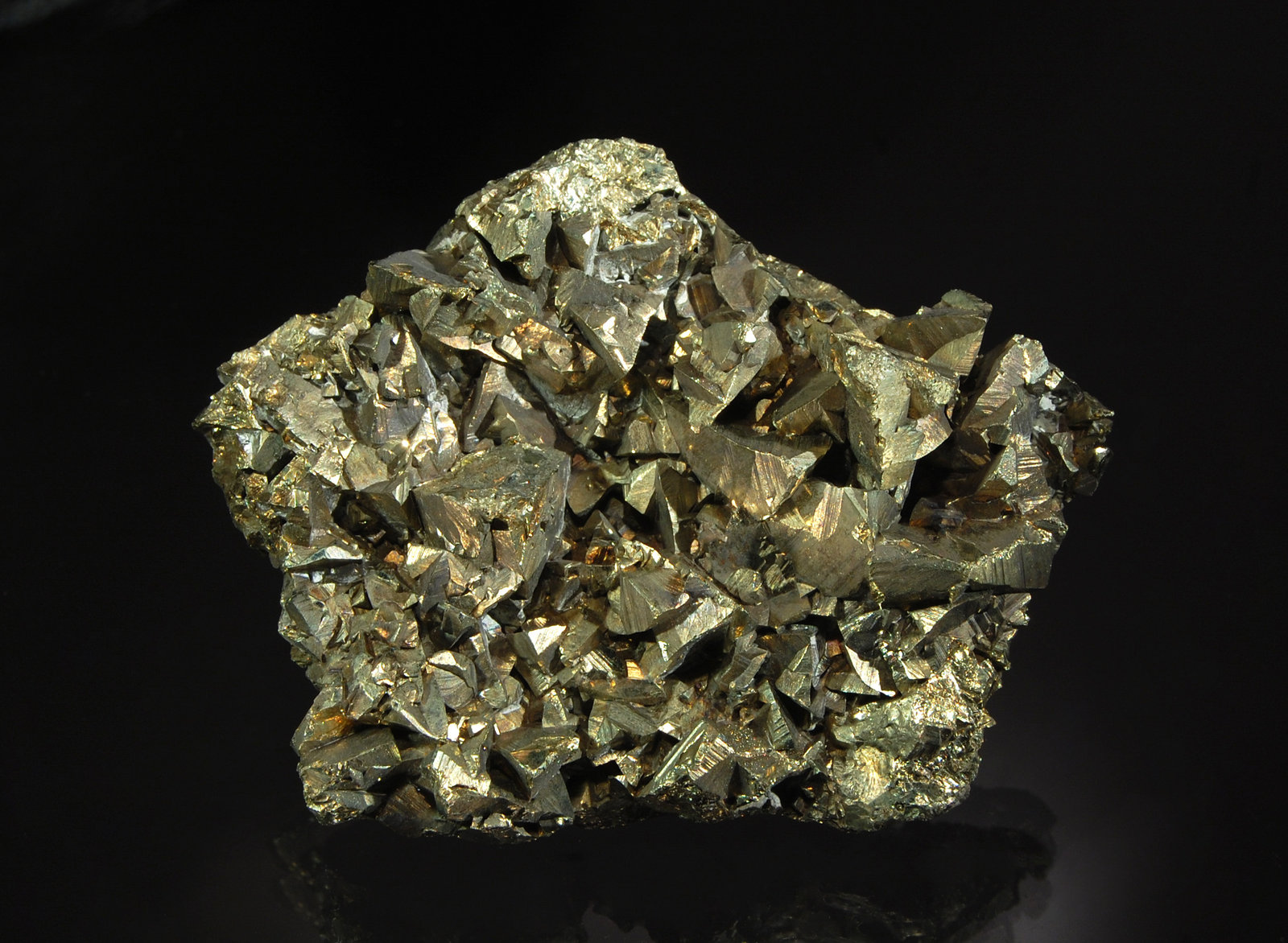 Chalcopyrite
6.2 x 8.1 cm
(Autor: Michael Shaw)