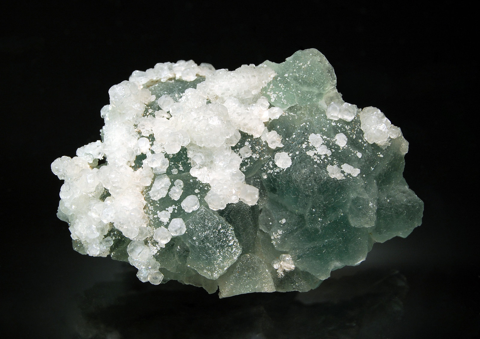 Fluorite
3.5 x 5.5 cm
(Autor: Michael Shaw)
