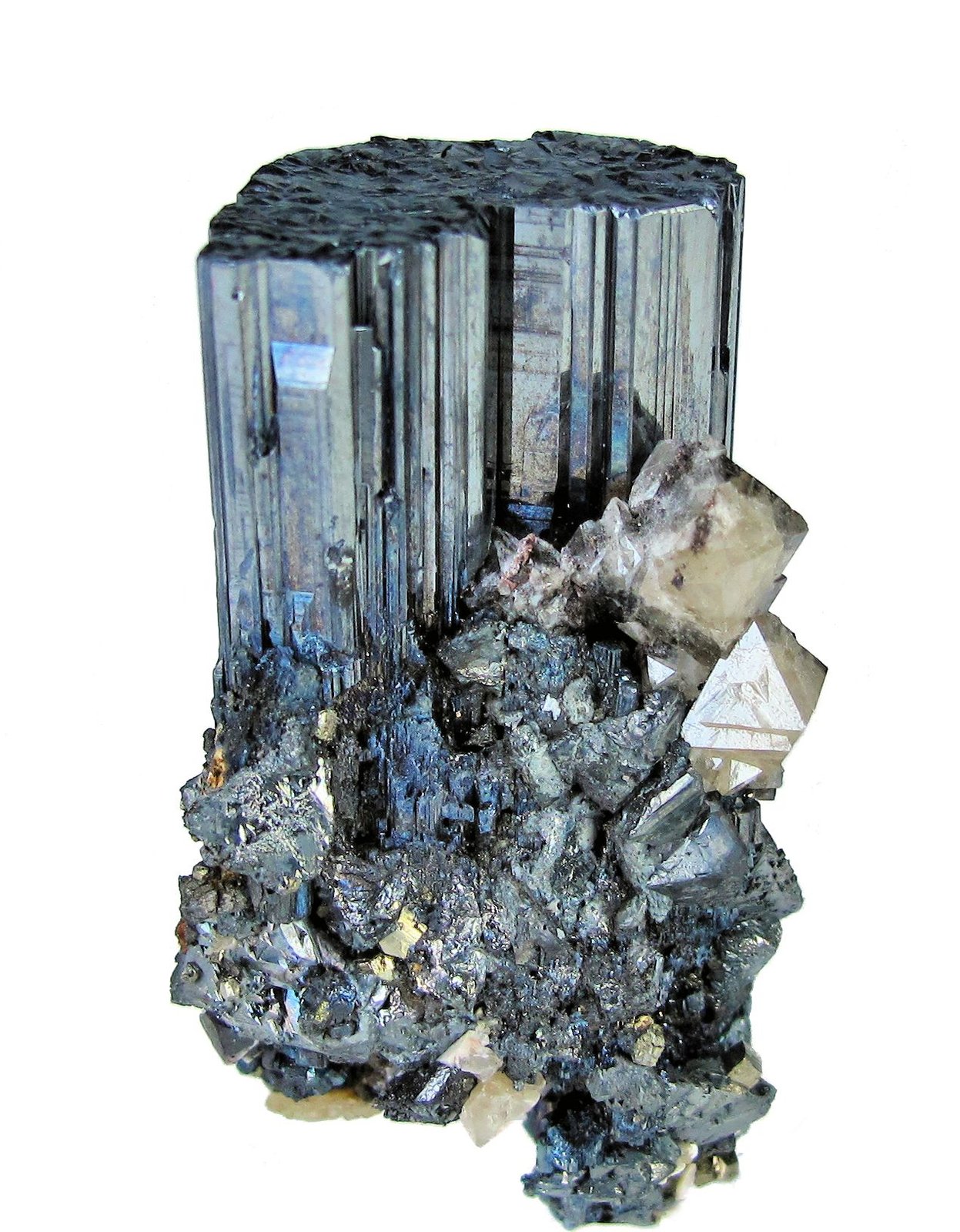 Bournonite, Scheelite
37mm x 21mm. Bournonite crystal: 33.0mm tall, 18.5mm wide. Major scheelite crystal: 7mm tall
(Autor: Carles Millan)