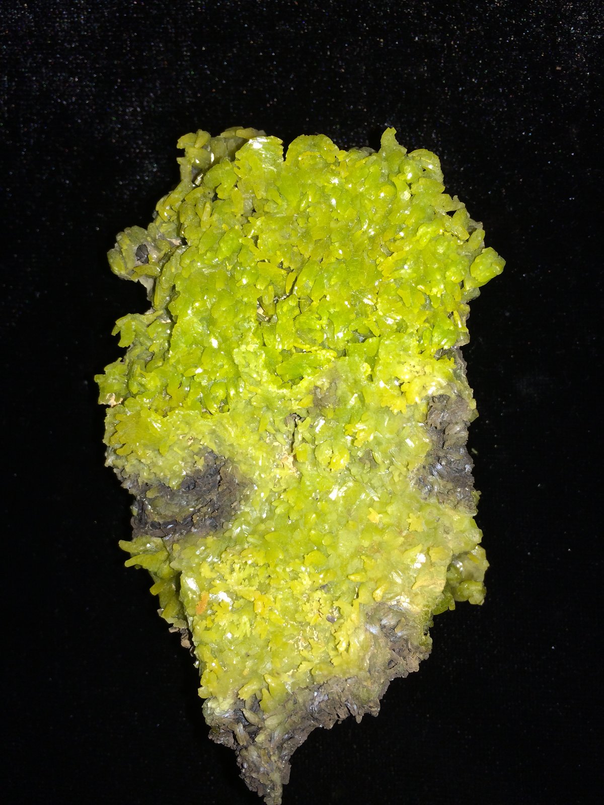 Pyromorphite
95 mm x 60 mm x 35 mm
(Autor: Robert Seitz)