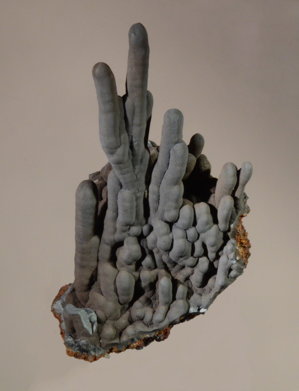 Coronadite
3.0 x 6.6 x 11.5 cm
(Autor: Michael Shaw)