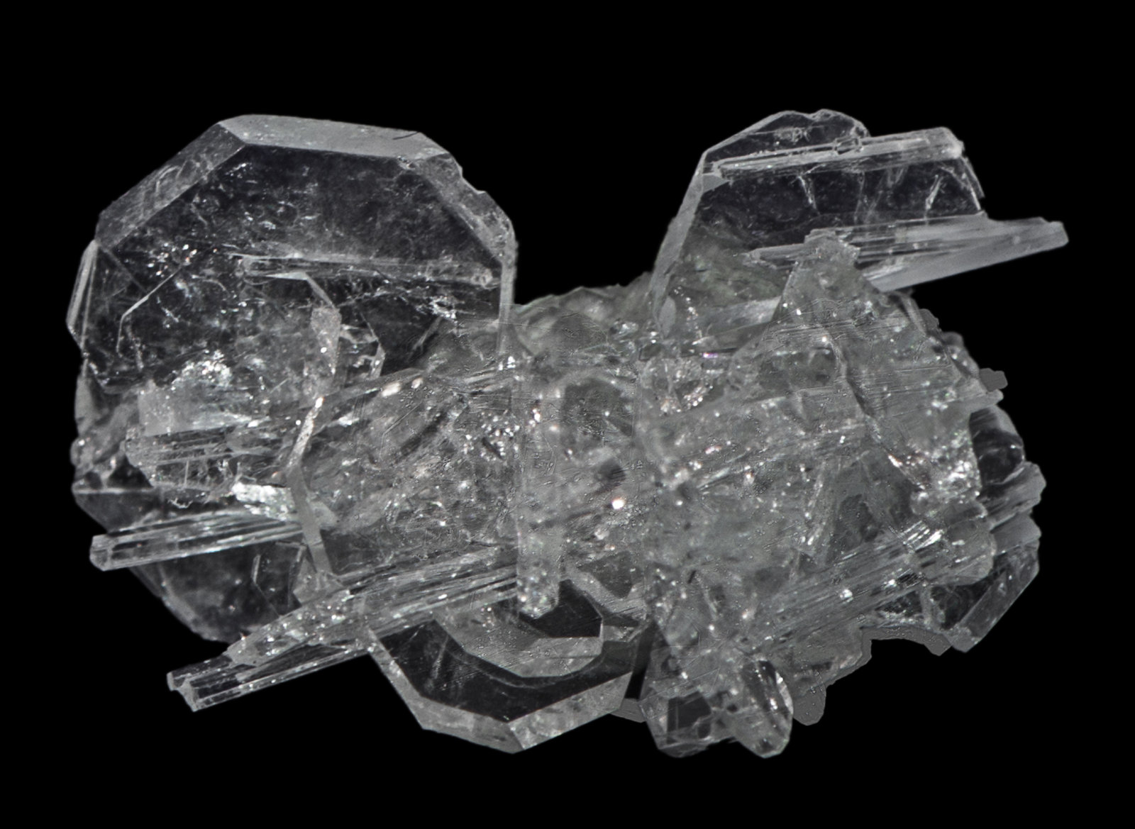 Fluorapophyllite-(K), Natrolite
25 x 15 x 15 mm
(Autor: Rob Schnerr)