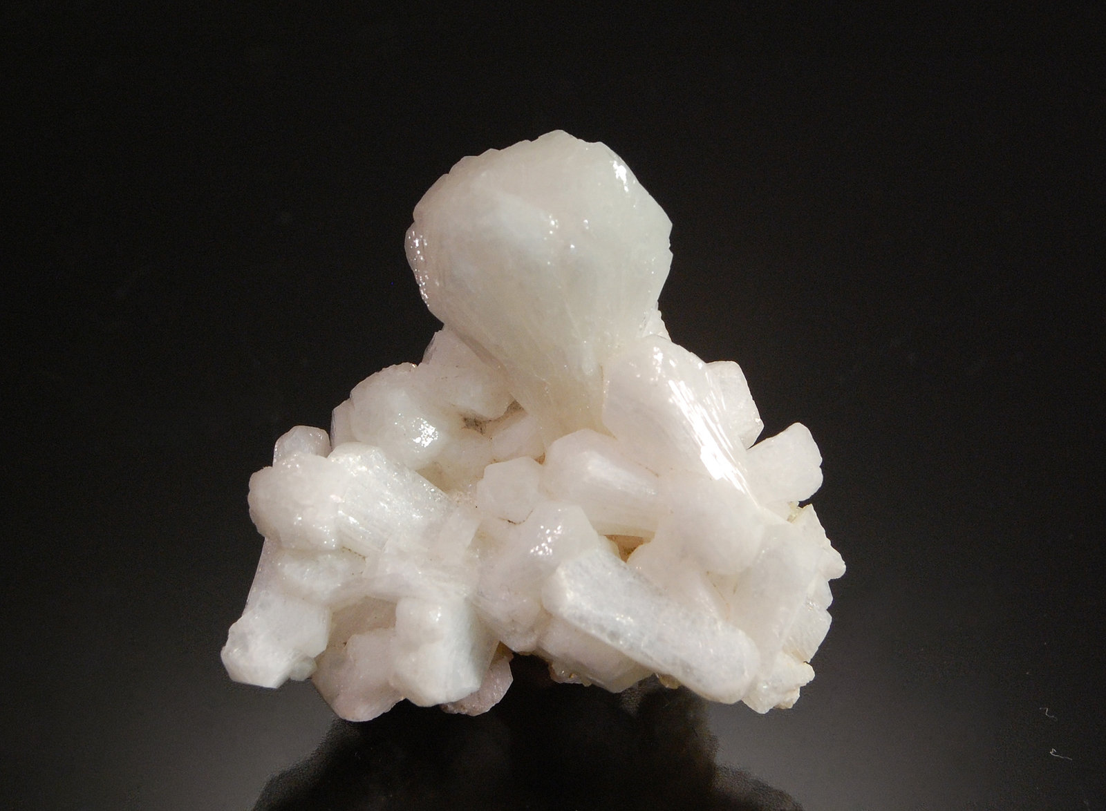 'Stilbite'
3.2 x 3.0 cm
(Autor: Michael Shaw)