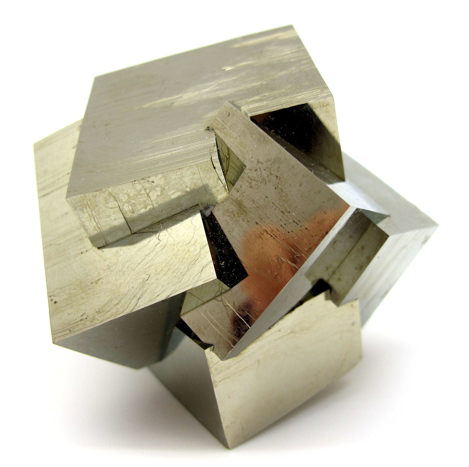 Pyrite
Maximum width: 66 mm. Main crystal edge: 37 mm
(Autor: Carles Millan)