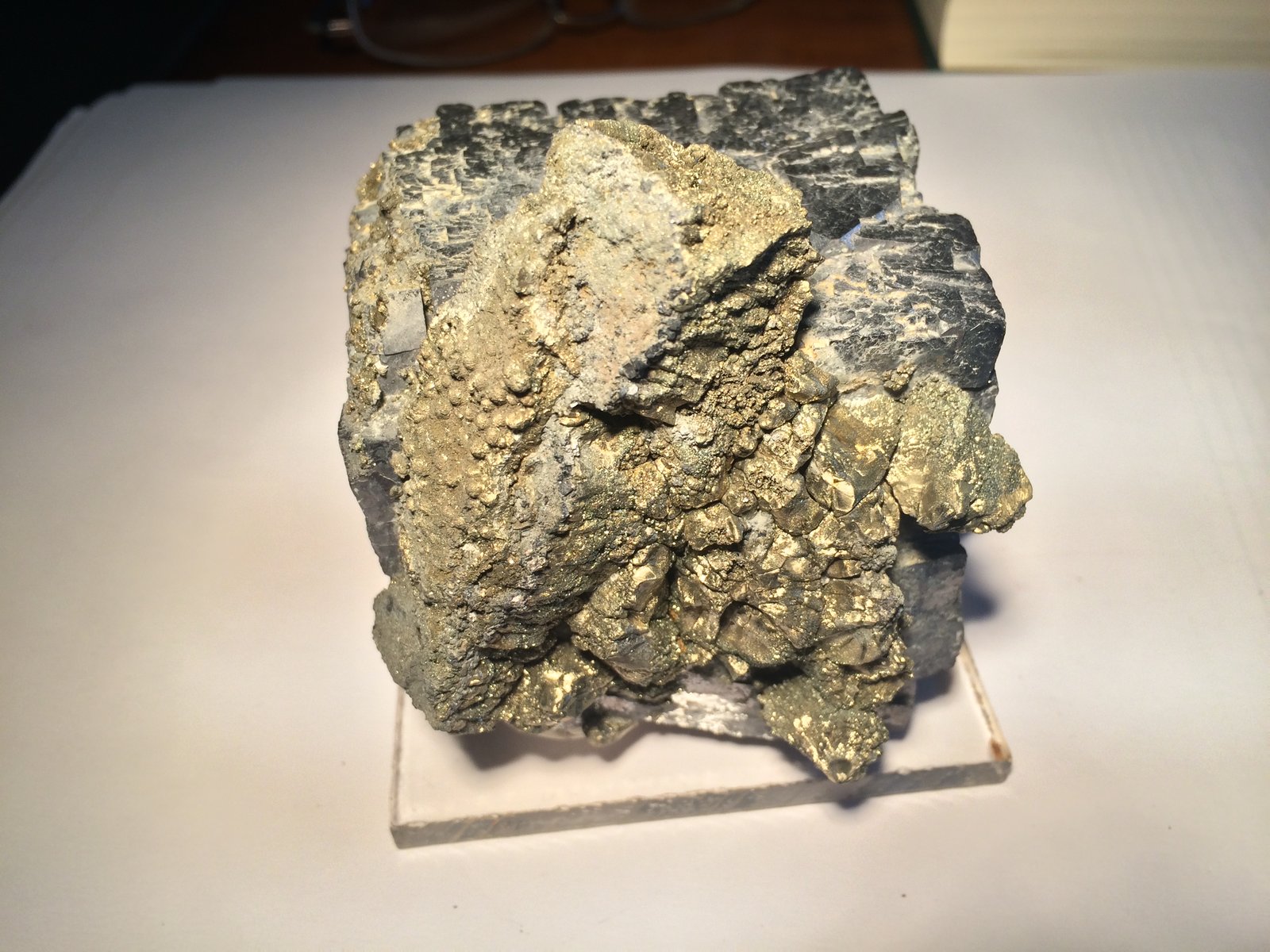 Galena, Pyrite
78 mm x 68 mm x 63 mm
(Autor: Robert Seitz)