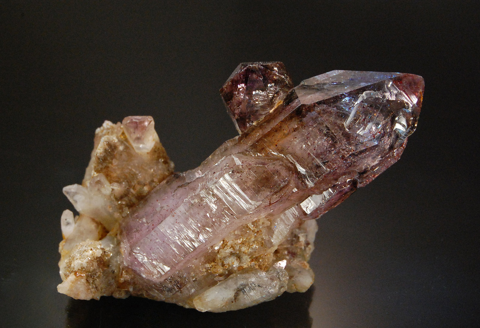 Quartz (variety amethyst)
8.4 x 6.0 x 5.3 cm
(Autor: Michael Shaw)