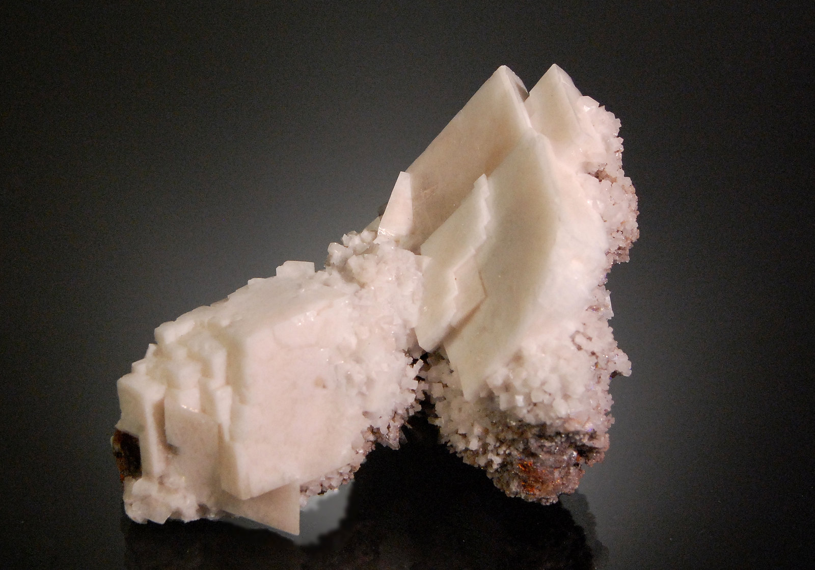 Calcite
7.1 x 4.7 x 4.3 cm
(Autor: Michael Shaw)