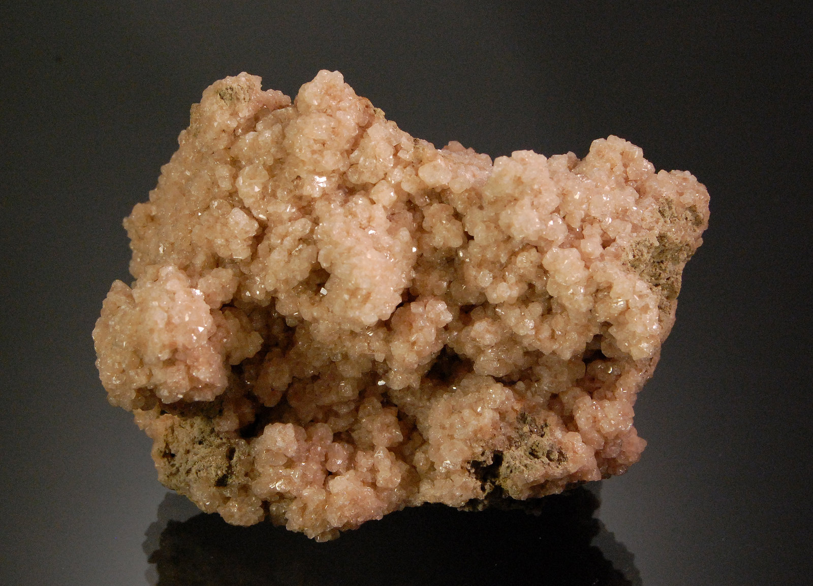Chabazite-Ca (variety phacolite)
8.3 x 6.2 x 4.6 cm
(Autor: Michael Shaw)