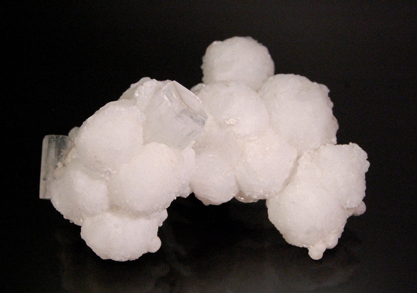 Gyrolite
6.9 x 5.2 x 3.1 cm
(Autor: Michael Shaw)