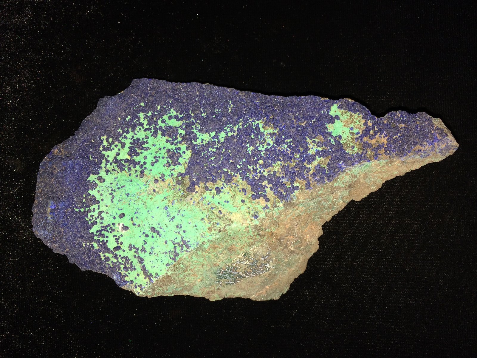 Azurite, Malachite
160 mm x 100 mm x 45 mm
(Autor: Robert Seitz)