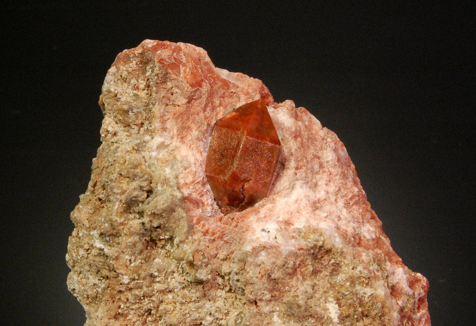 Quartz
7.0 x 6.0 x 4.1 cm
(Autor: Michael Shaw)