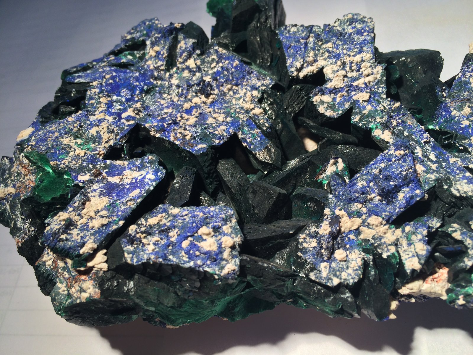 Malachite (after Azurite)
180 X 130 X 35 mm (section
(Autor: Robert Seitz)