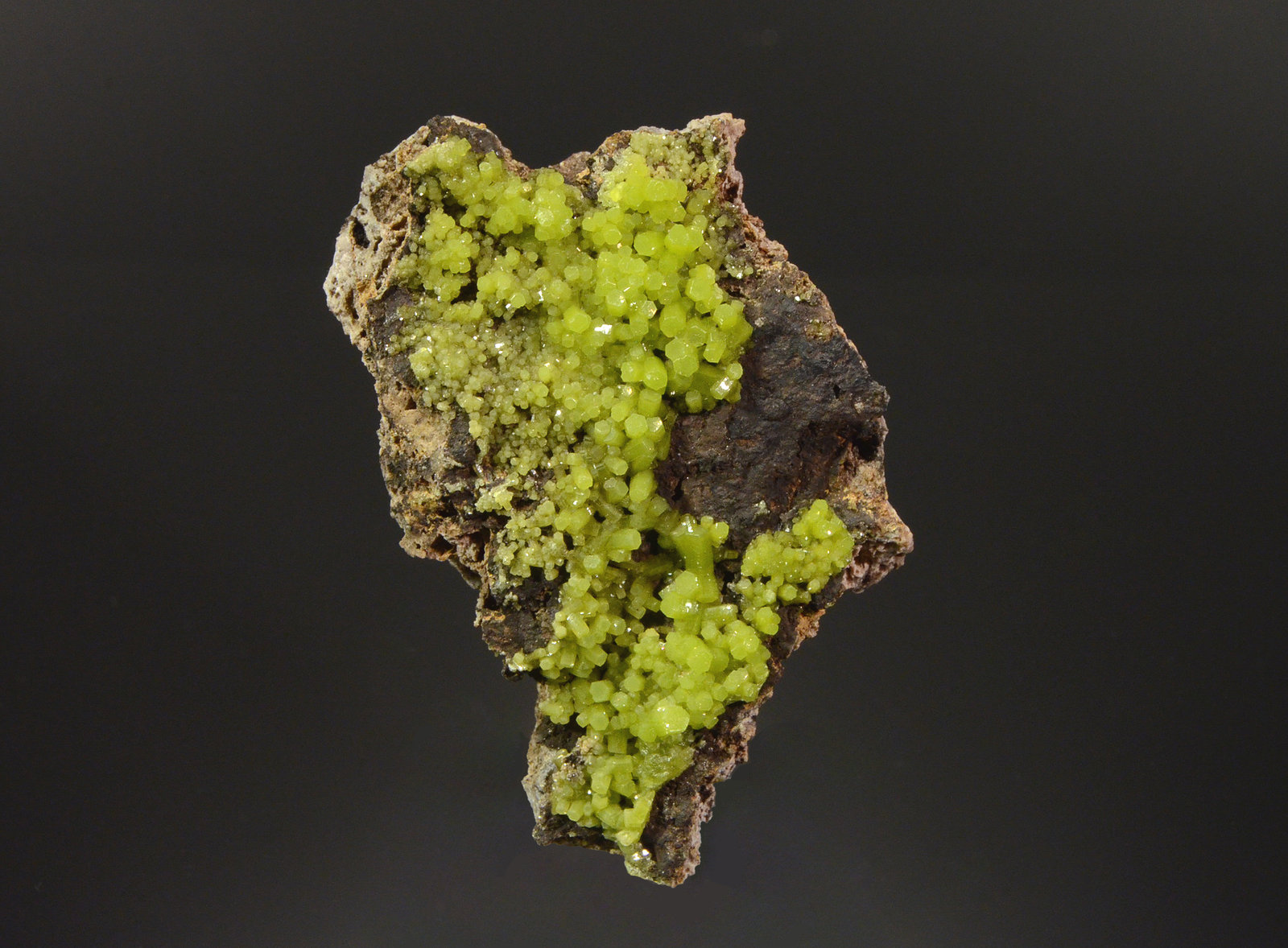 Pyromorphite
6.0 x 4.1 x 2.2 cm
(Autor: Michael Shaw)