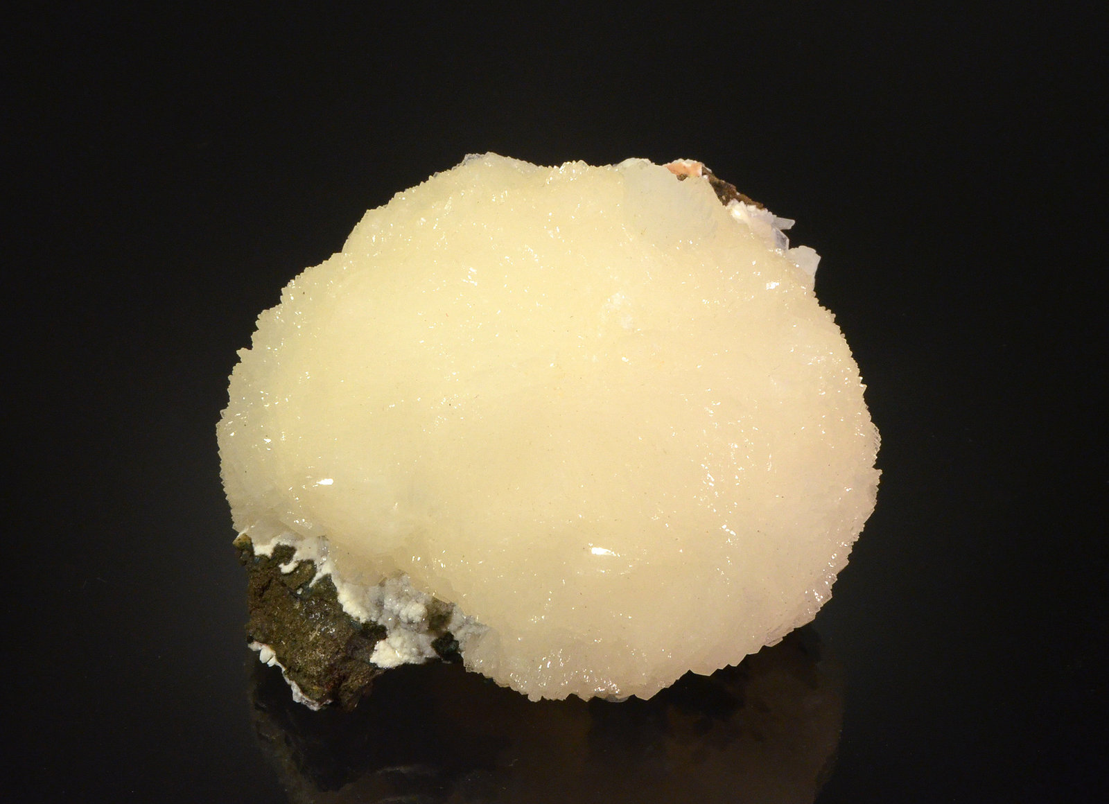 Stilbite-Ca
9.7 x 8.7 x 5.6 cm
(Autor: Michael Shaw)