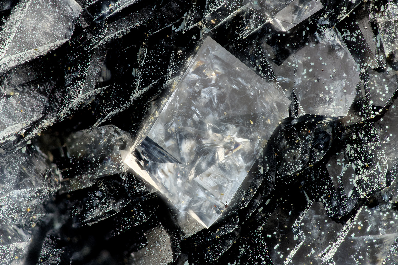 Chabazite
FOV = 3.3 mm
(Autor: Doug)