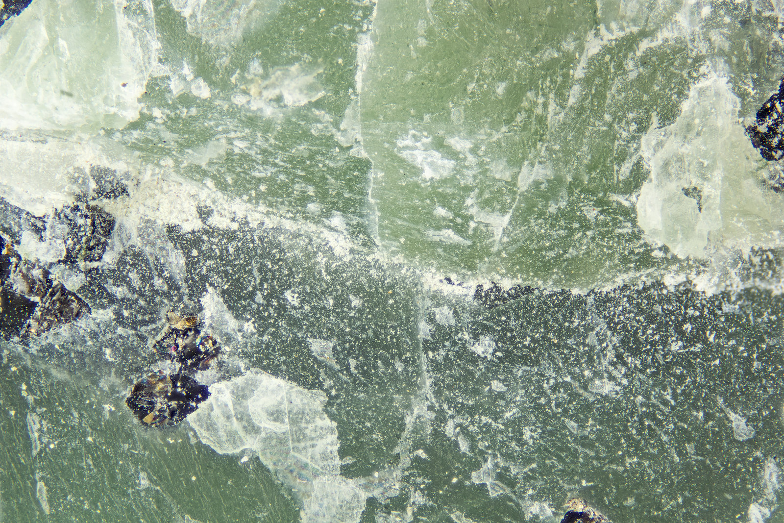 Albite
FOV = 4mm
(Autor: Doug)