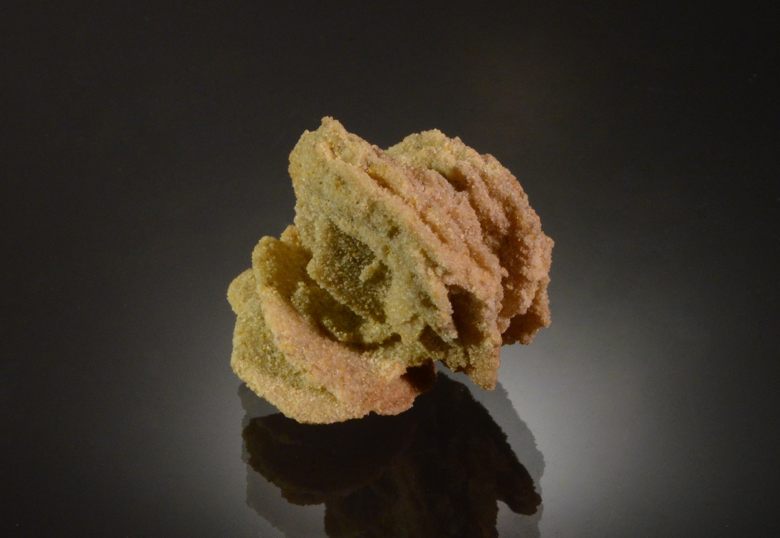 Barite
3.3 x 3.0 x 3.2 cm
(Autor: Michael Shaw)