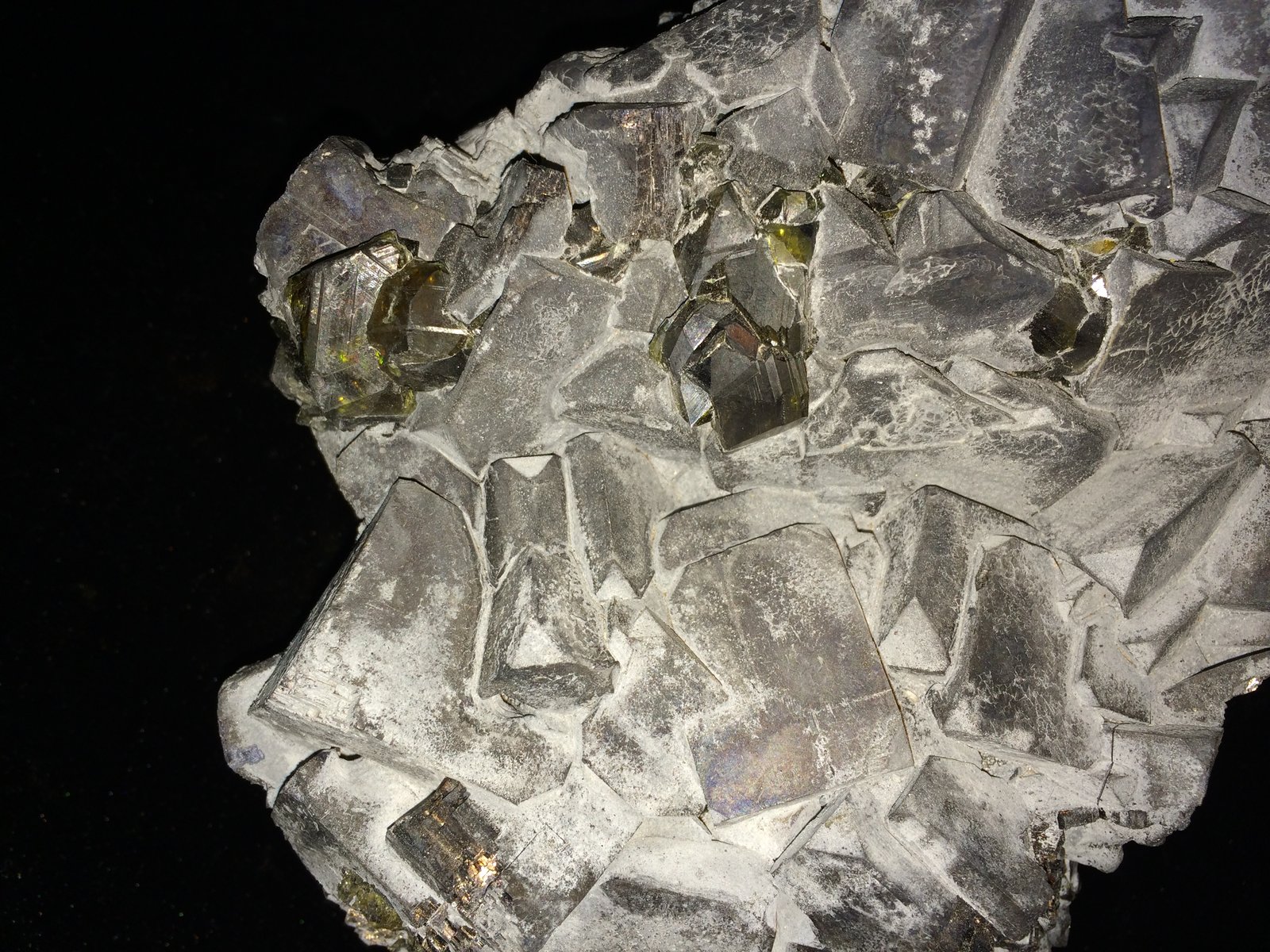 Galena, Sphalerite
165 mm X 120 mm X 60 mm
(Autor: Robert Seitz)