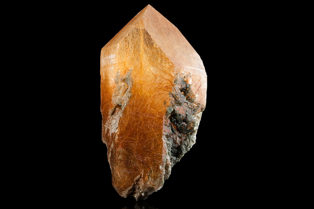 Quartz with Rutile inclusions
9.0 x 14.5 x 10.5 cm
(Autor: MIM Museum)