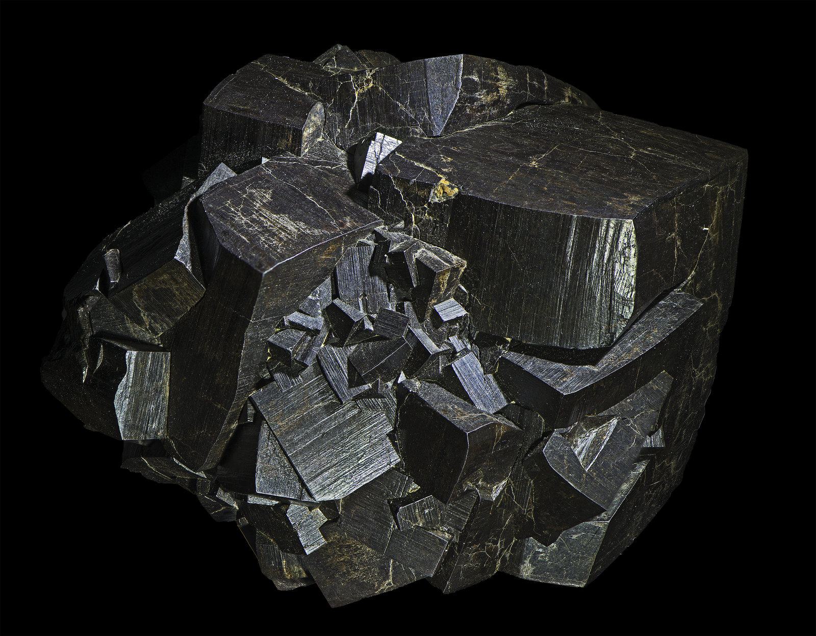 Goethite after Pyrite
85 x 70 x 68 mm
(Autor: Rob Schnerr)