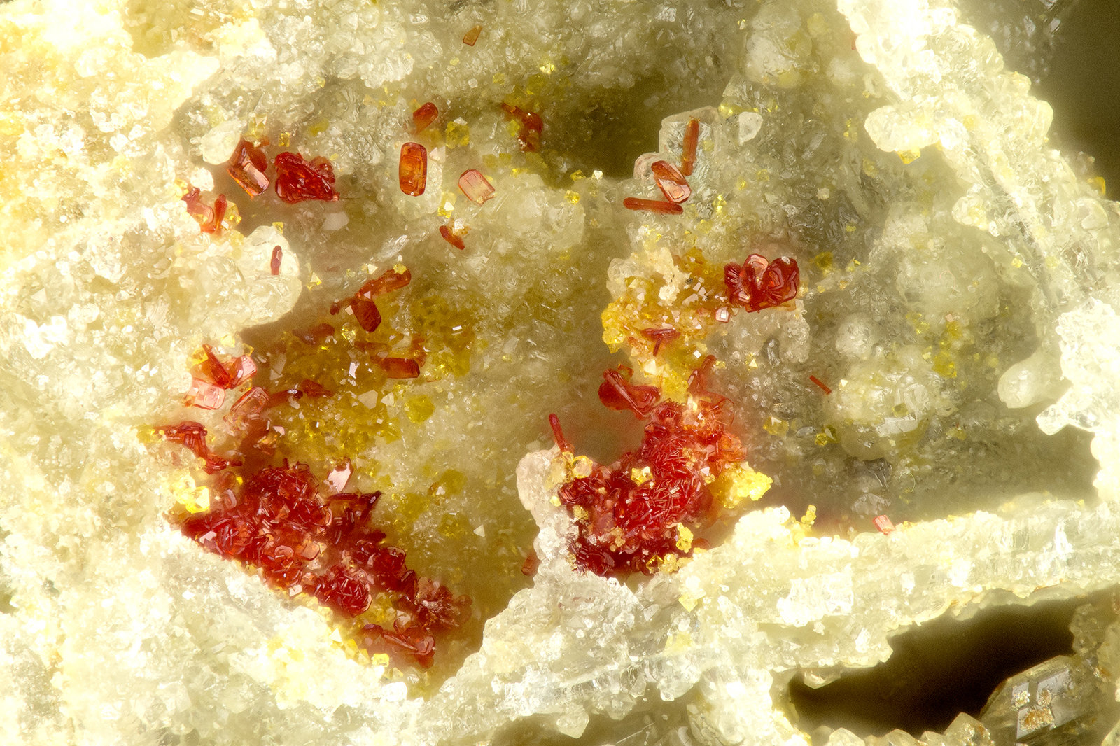 Carmionite, Gartrellite
FOV = 1.3 mm
(Autor: Doug)