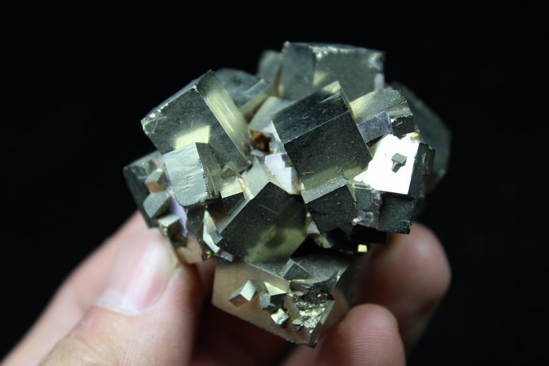 Pyrite
4.5cm  115g
(Autor: Xueyan Jin)