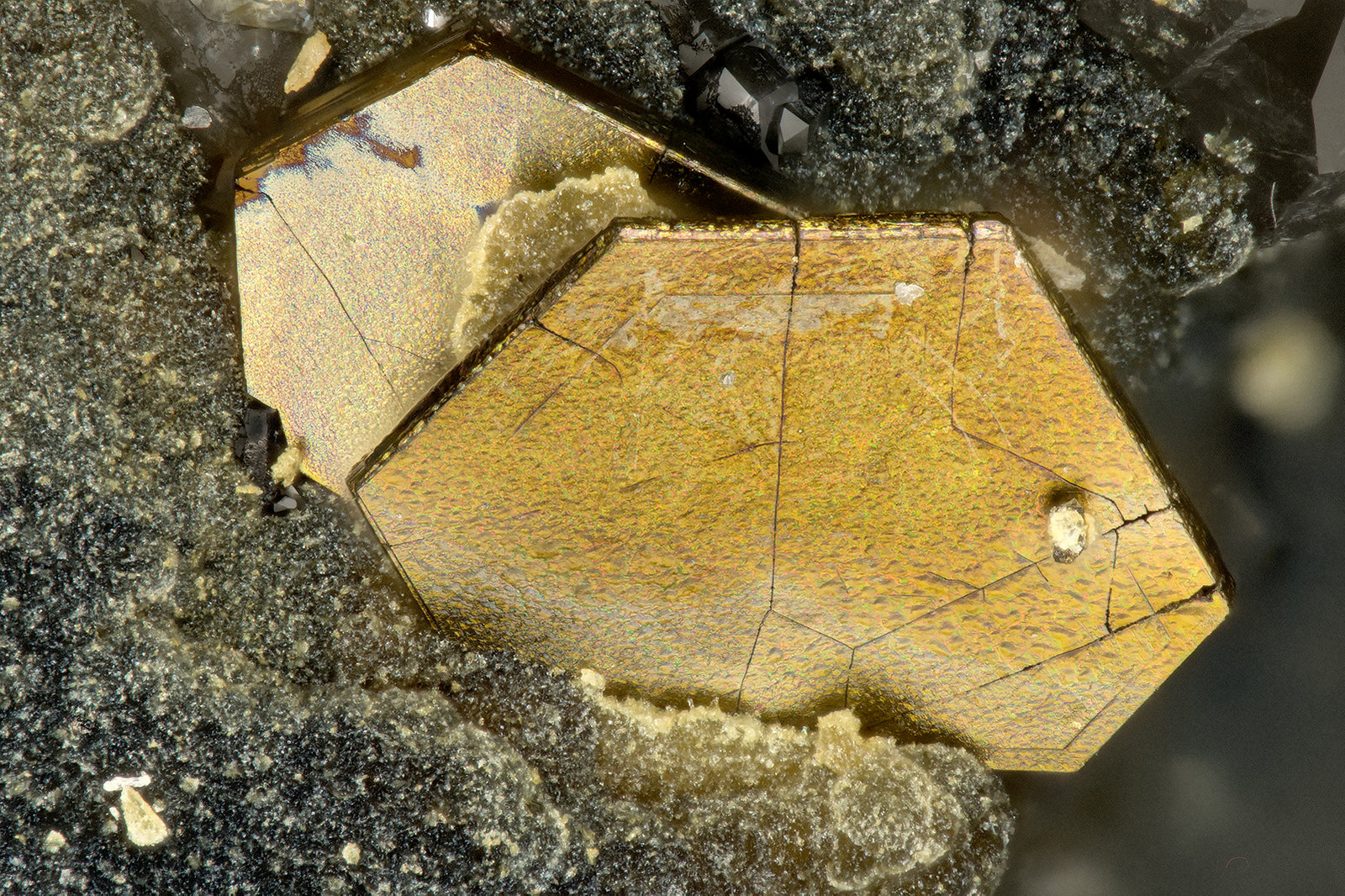 Pyrrhotite
FOV = 1.1 mm
(Autor: Doug)