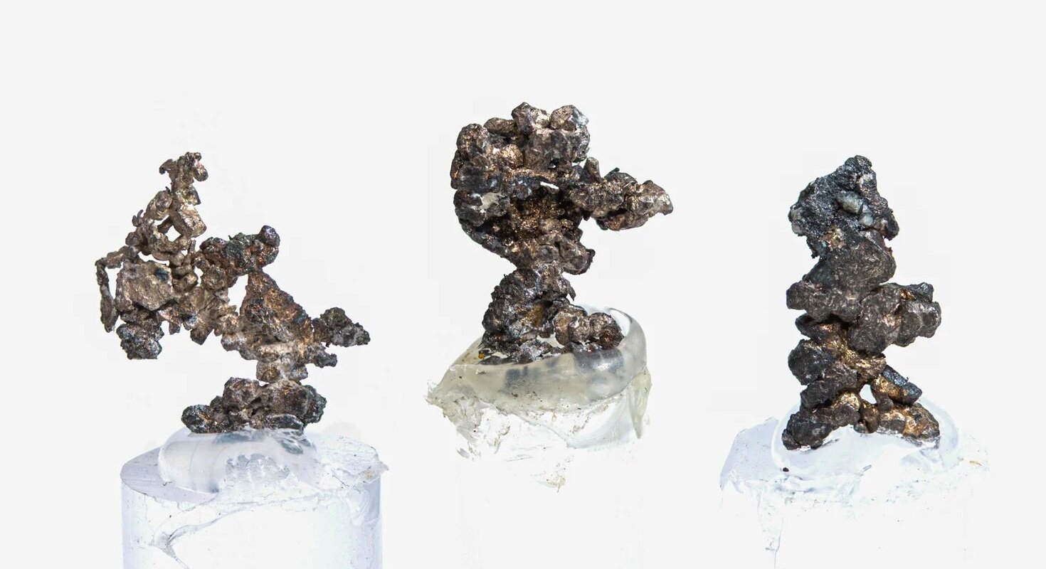 Silver
Distrito minero Kongsberg, Kongsberg, Condado Buskerud, Noruega
Specimen size 1 x 1 cm
(Autor: Tobi)