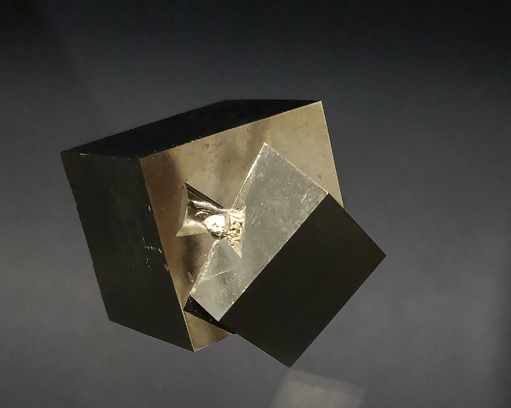 Pyrite
3 x 3 cm
(Autor: Richard Arseneau)