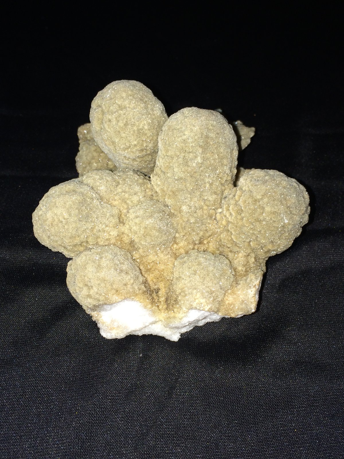 Siderite, Calcite
150 X 150 X 125 mm
(Autor: Robert Seitz)
