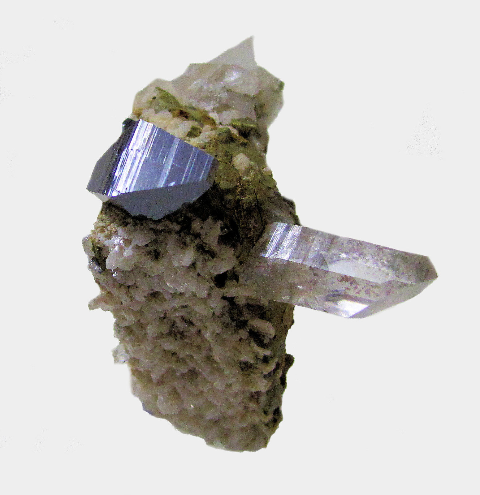 Anatase, Quartz
43 mm x 35 mm. Anatase:13,5 mm. Quartz: 17 mm. Mass (weight): 27 g
(Autor: Carles Millan)