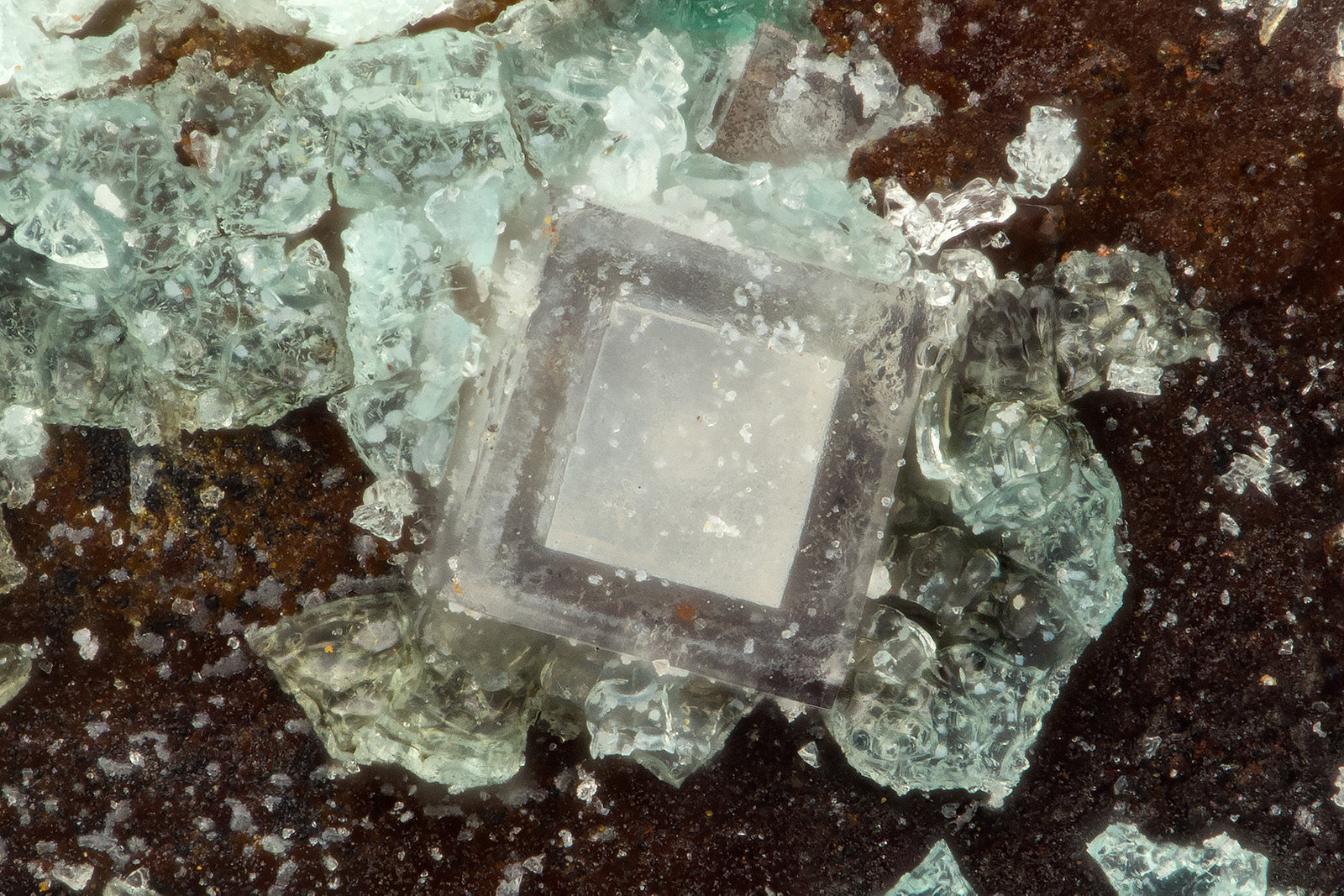 Fluorite
FOV = 0.8 mm
(Autor: Doug)