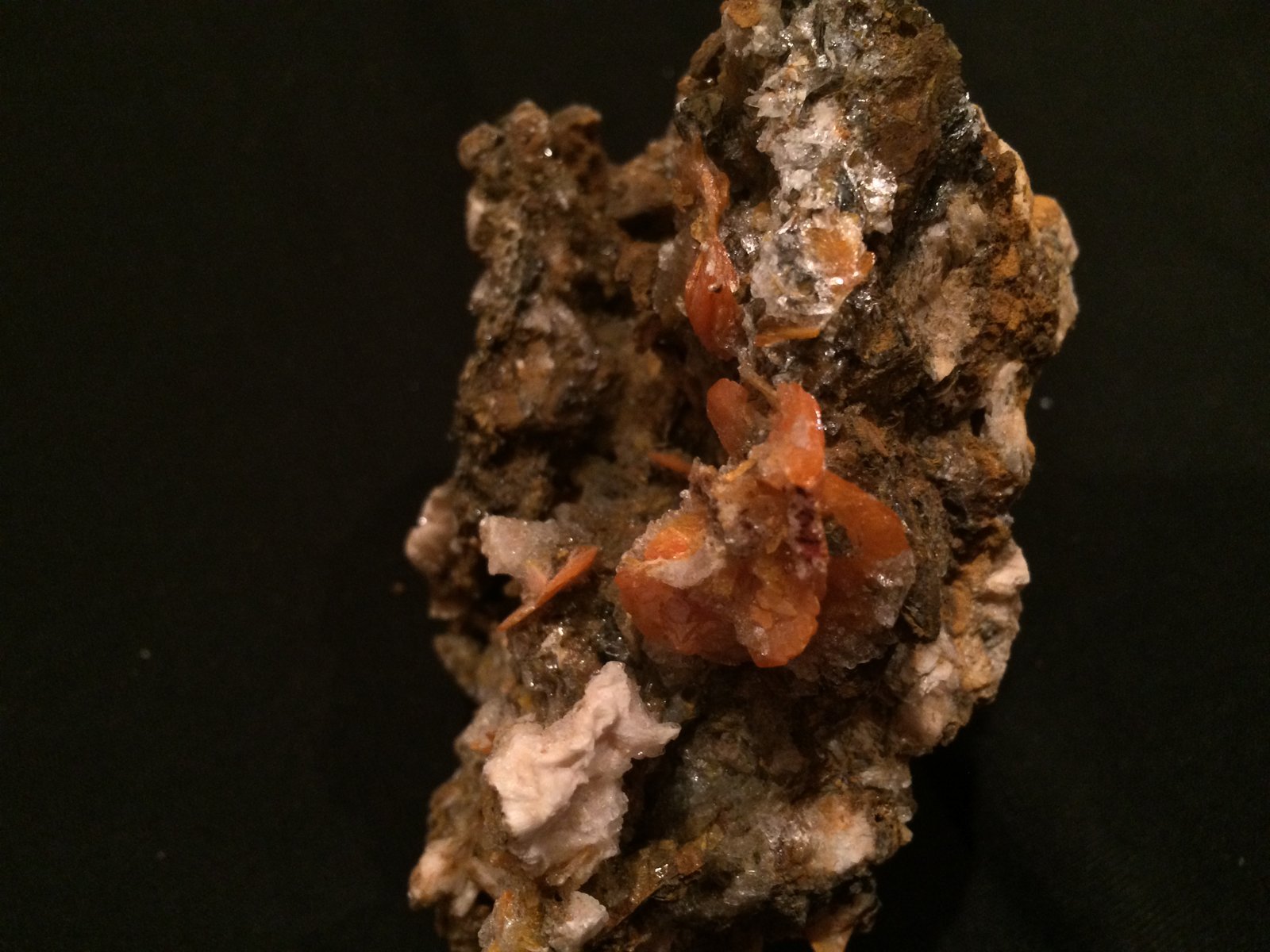 Wulfenite
90 mm x 80 mm x 55 mm
(Autor: Robert Seitz)