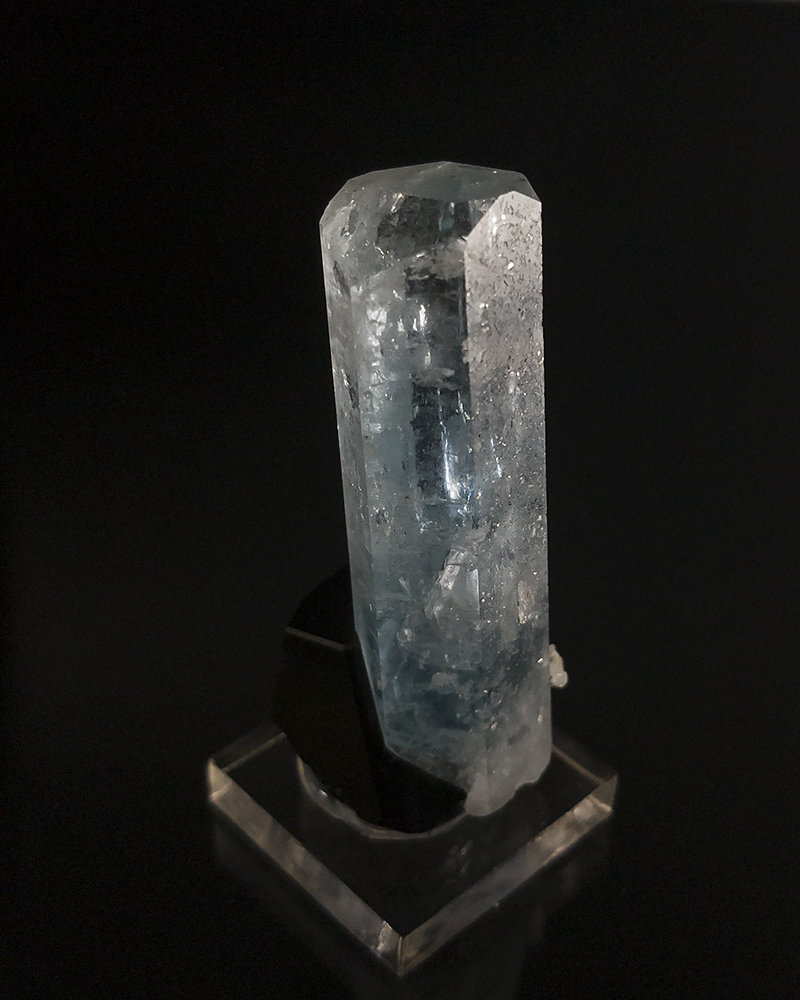 Beryl (variety aquamarine), Schorl
2 X 5 cm
(Autor: Richard Arseneau)
