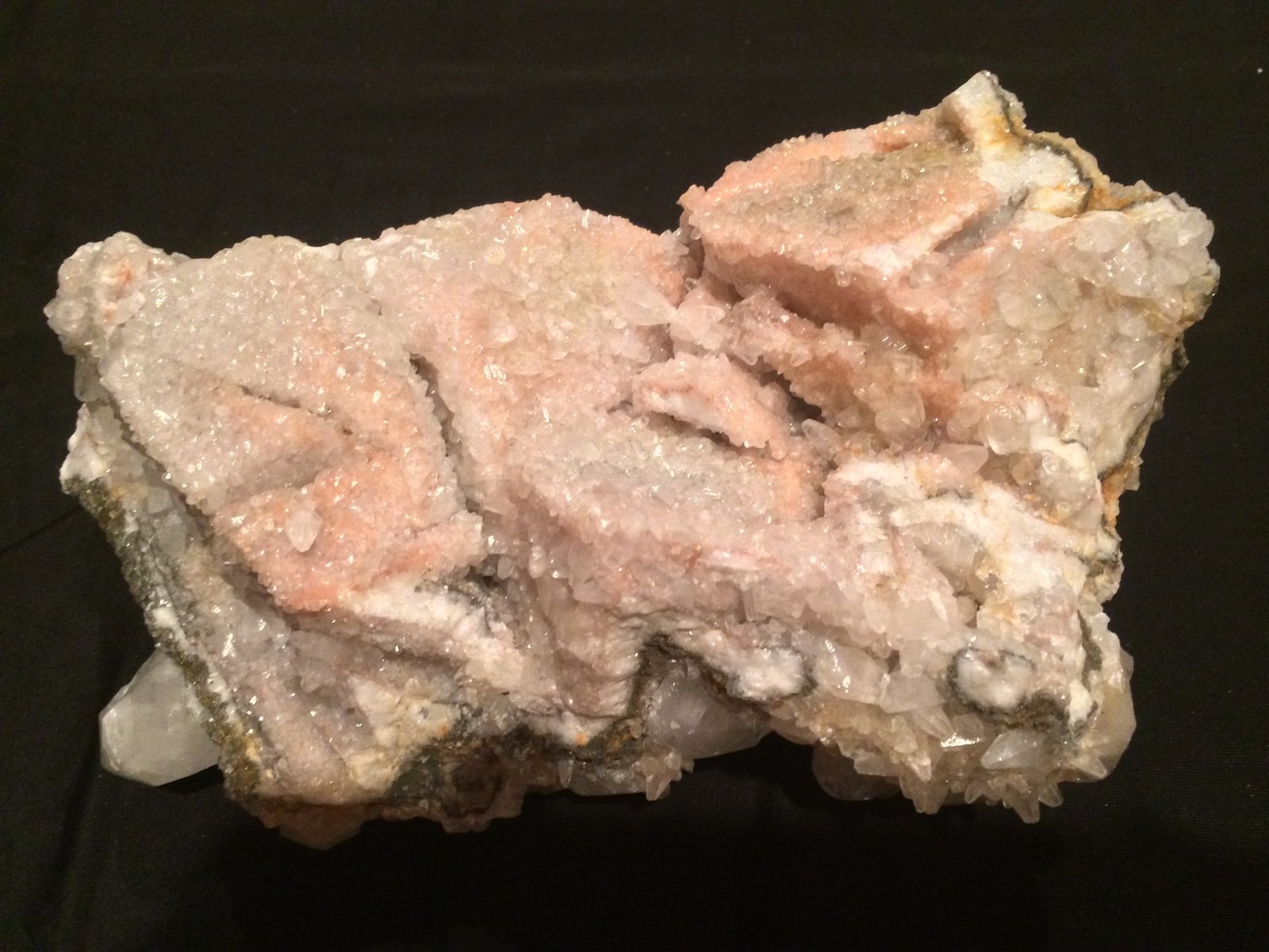 Calcite
230 X 130 X 110
(Autor: Robert Seitz)