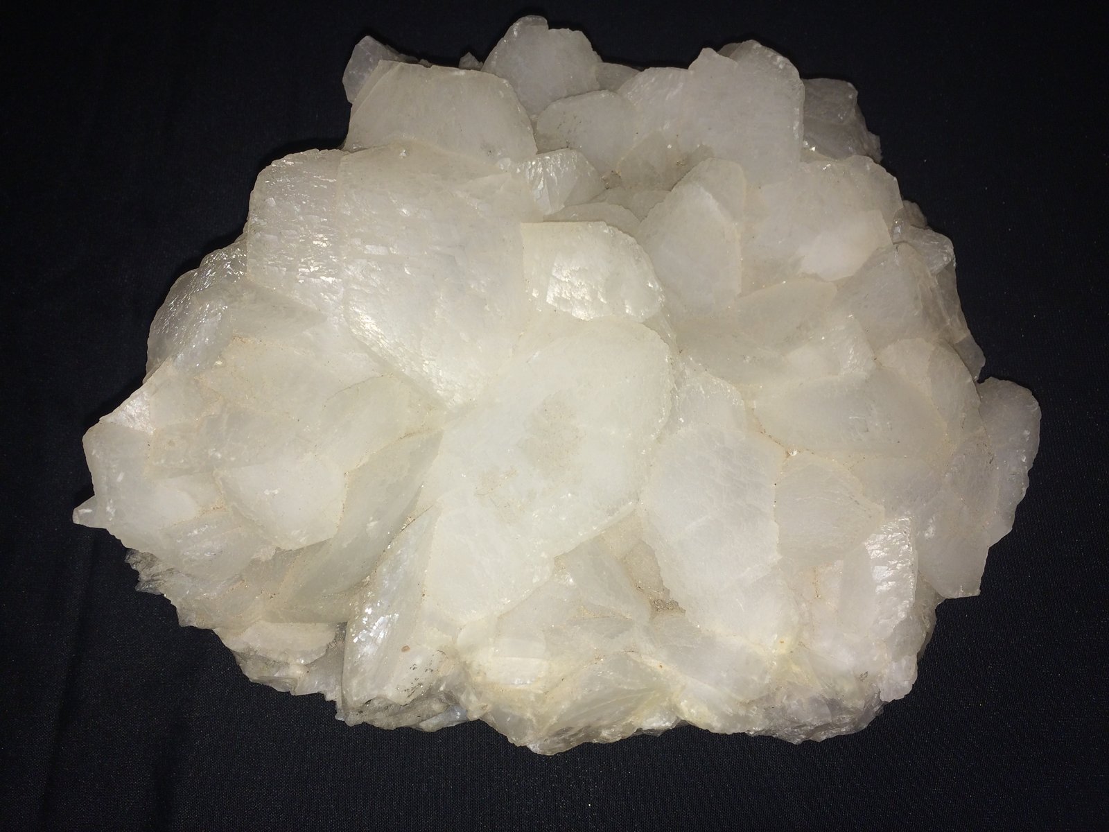 Calcite
210 X 200 X 65     mm
(Autor: Robert Seitz)