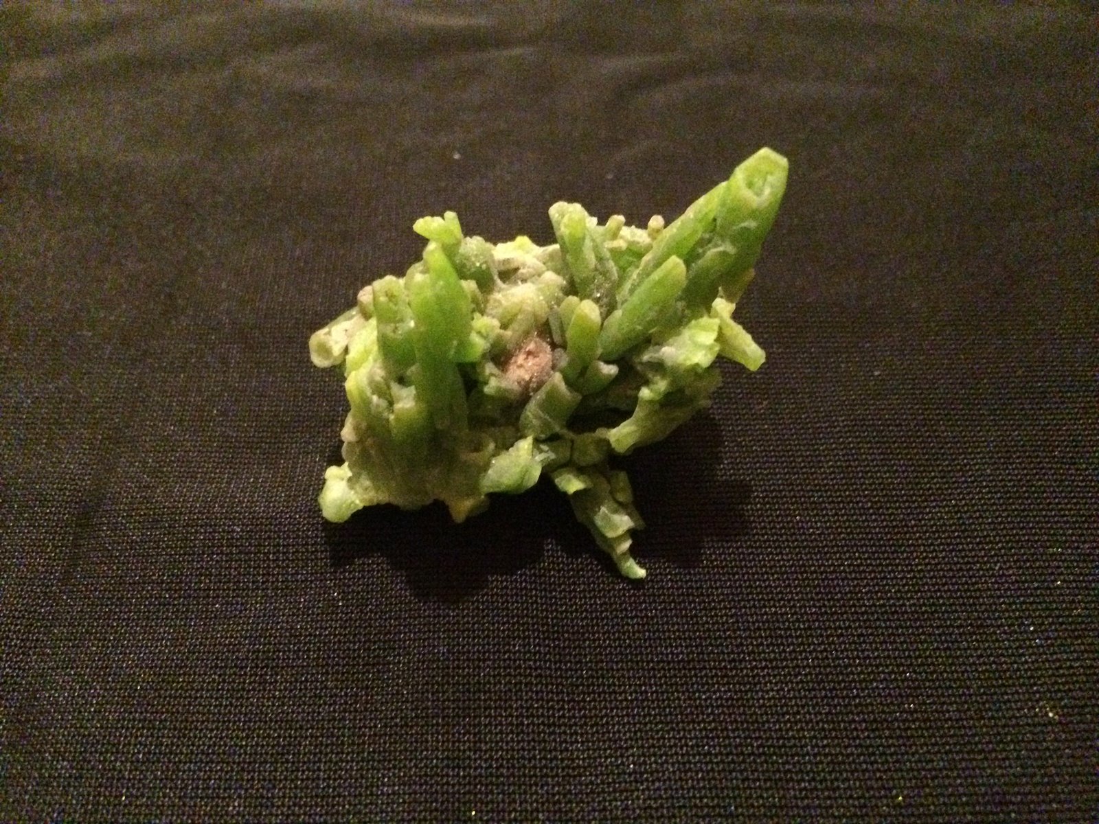 Pyromorphite
40 mm X 30 mm X 35 mm
(Autor: Robert Seitz)