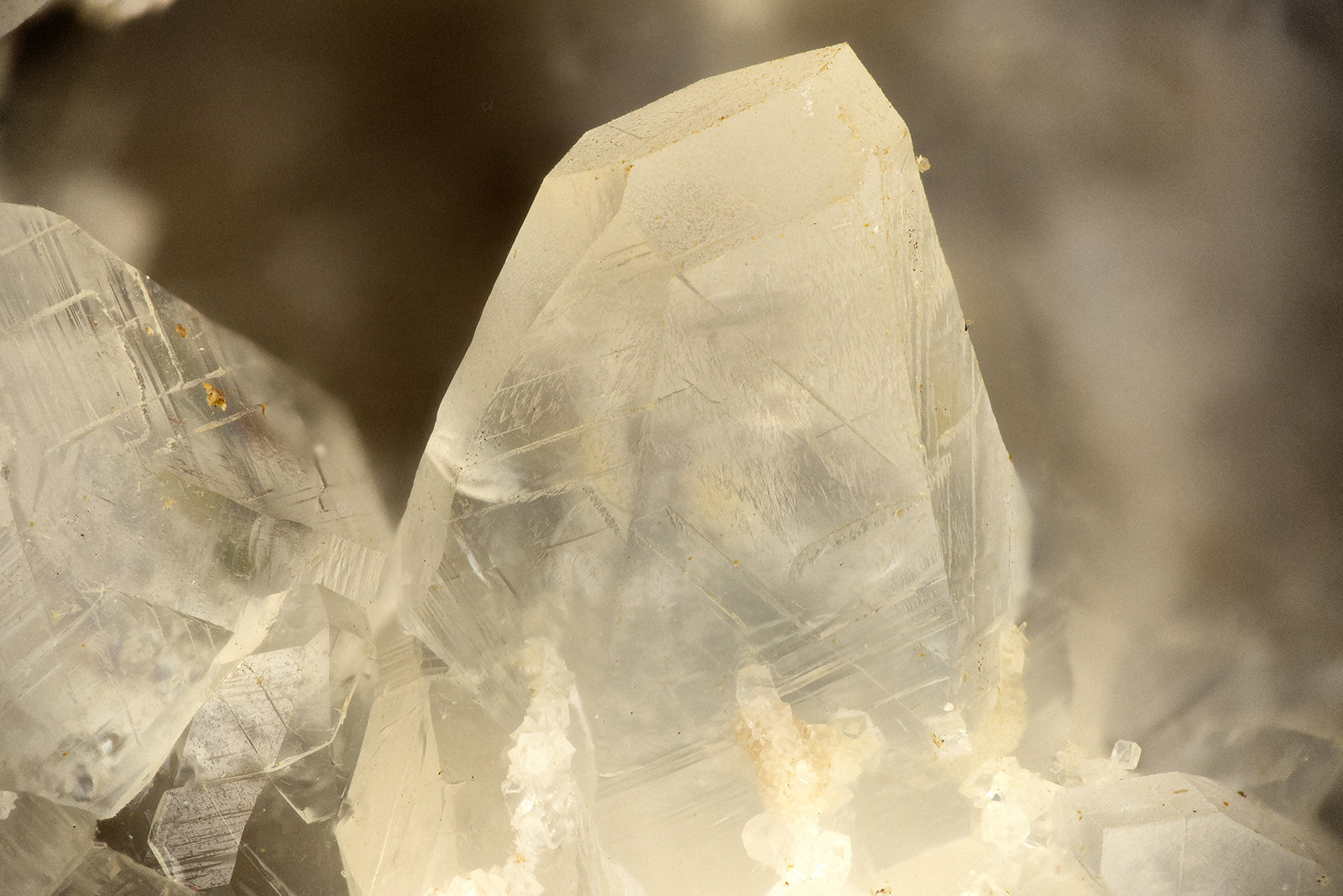 Calcite
FOV = 3.5 mm
(Autor: Doug)