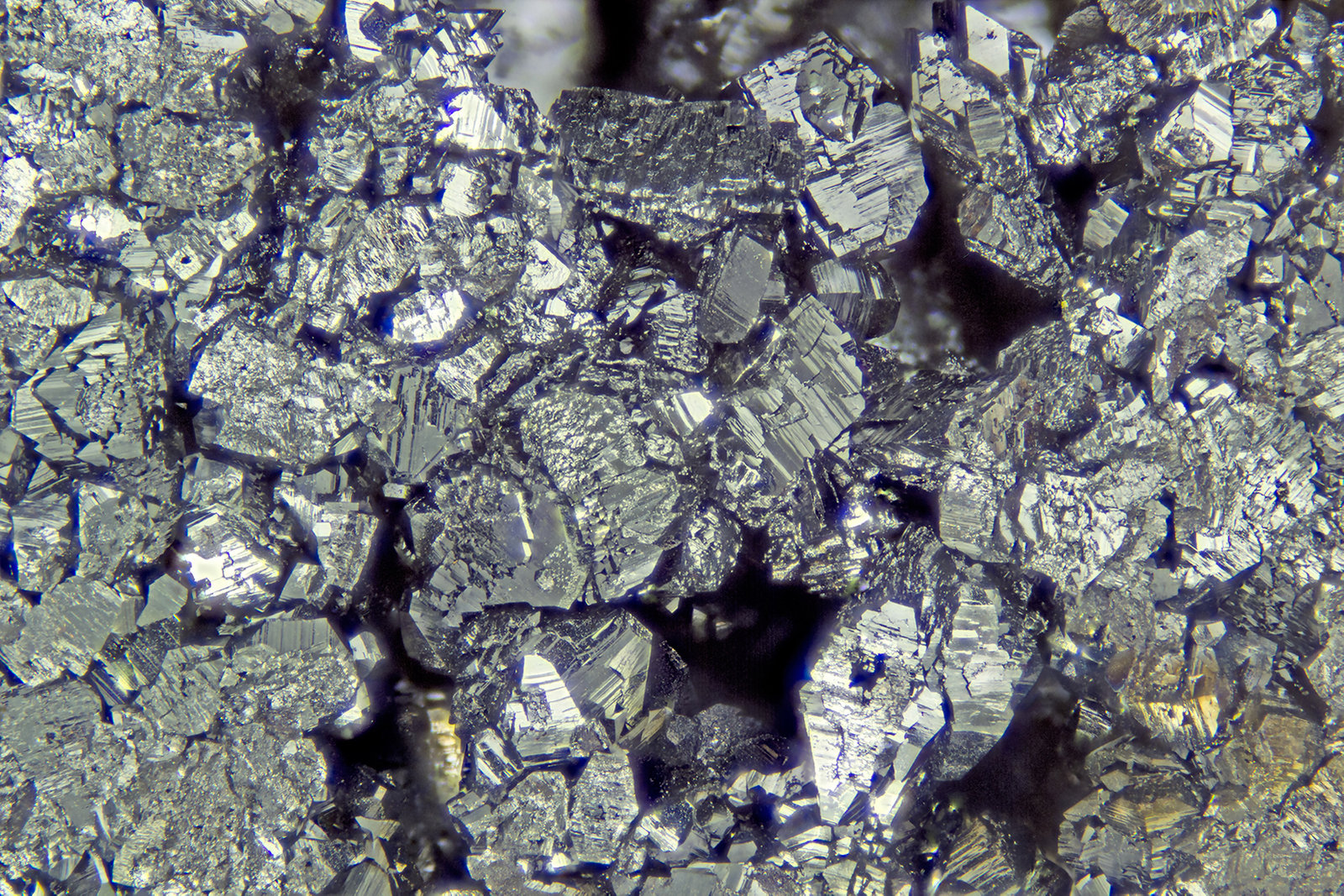 Kentrolite
FOV = 4.0 mm
(Autor: Doug)