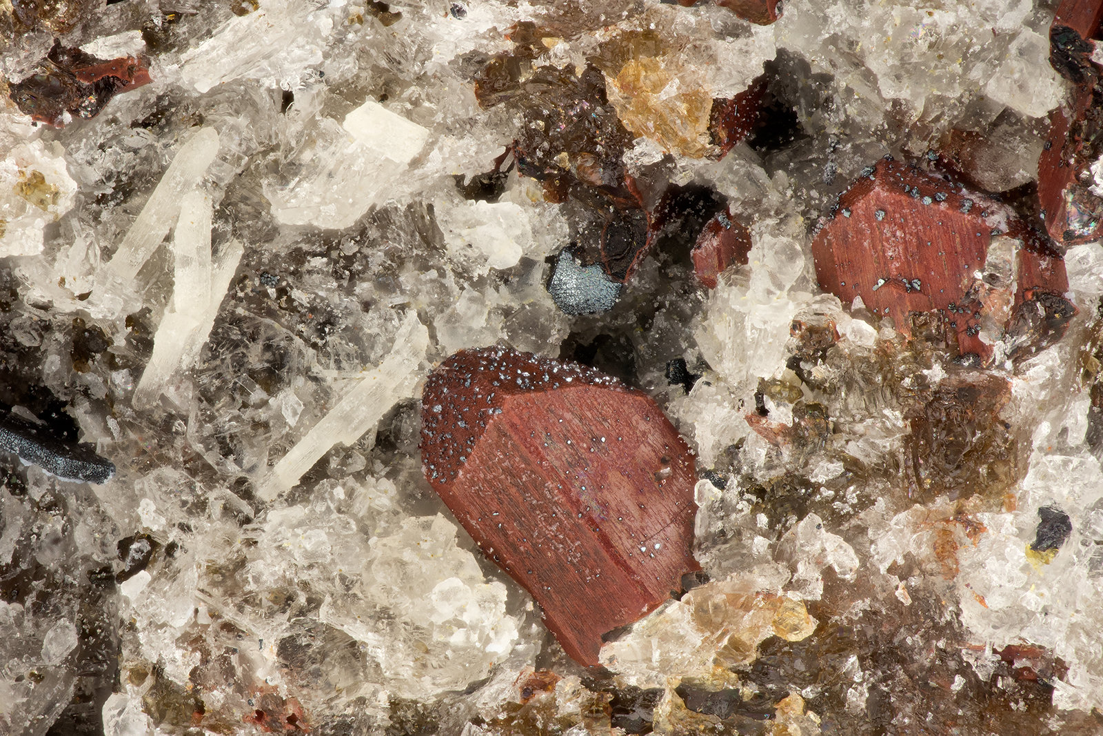 Fluorapatite
FOV = 2.8 mm
(Autor: Doug)