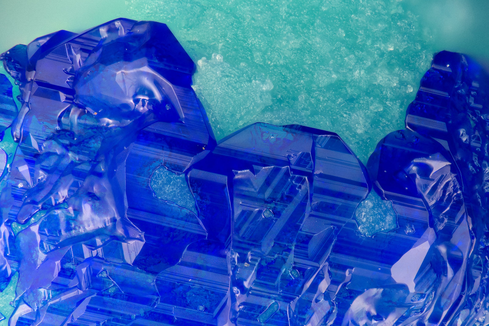 Linarite
FOV = 1.5 mm
(Autor: Doug)