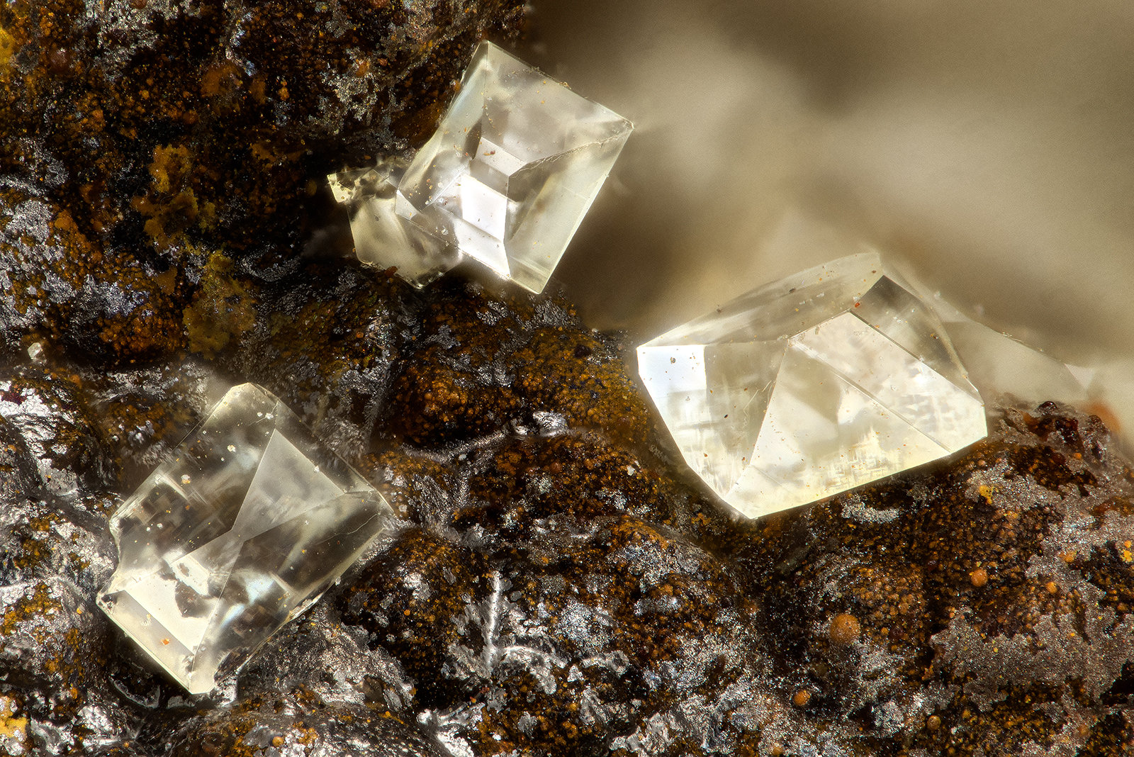Adamite
FOV = 1.3 mm
(Autor: Doug)