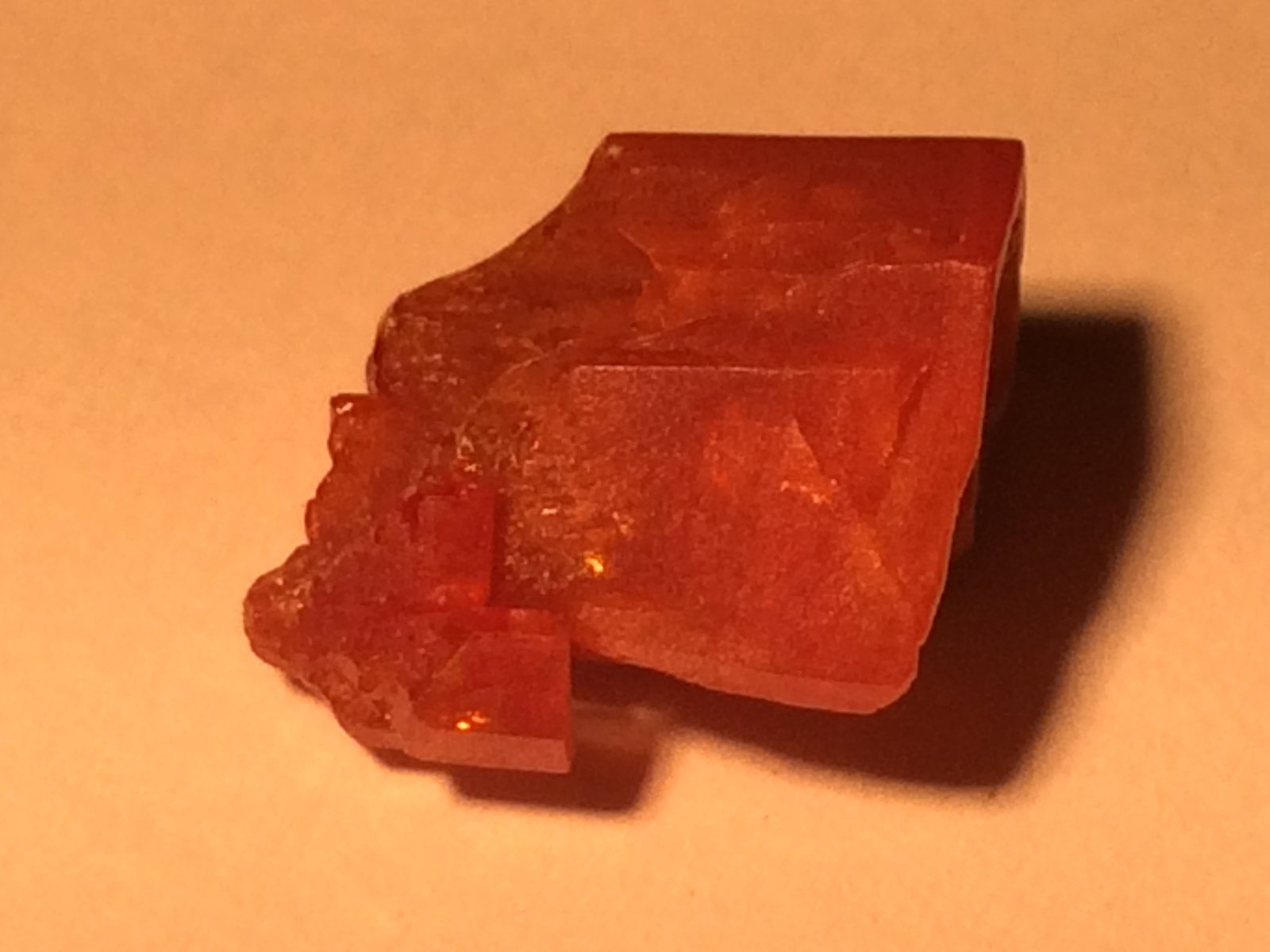 Vanadinite
20 X 12 X 8 mm
(Autor: Robert Seitz)