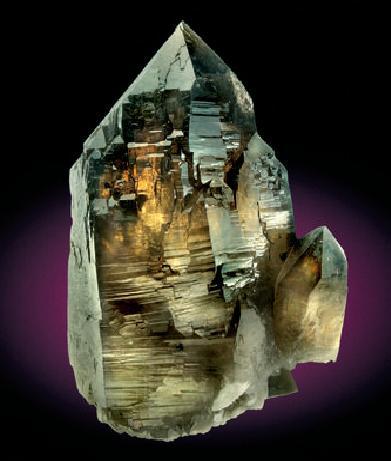 Quartz (variety smoky quartz)
15 cm high
(Autor: Joan R.)