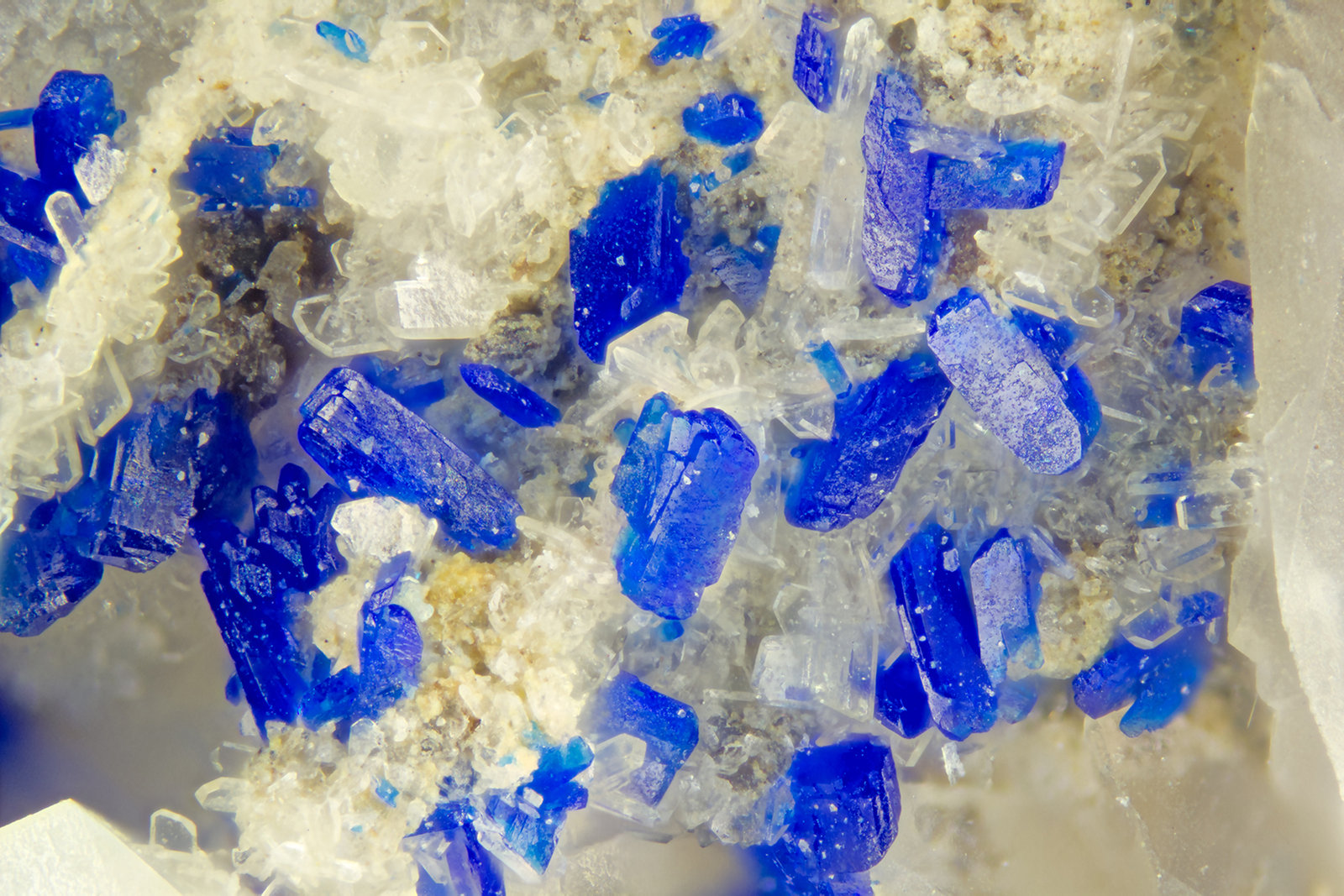 Azurite
FOV = 2.0 mm
(Autor: Doug)