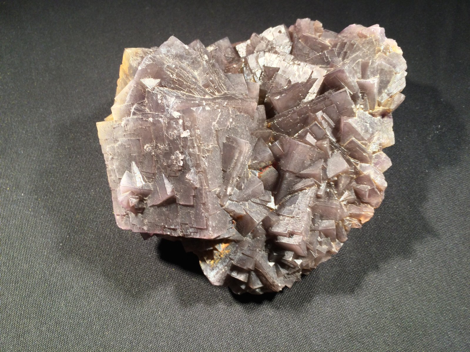Fluorite
135 mm x 115 mm x 55 mm
(Autor: Robert Seitz)