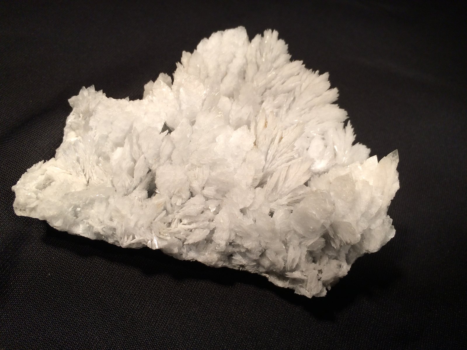 Barite
107 mm x 75 mm x 40 mm
(Autor: Robert Seitz)