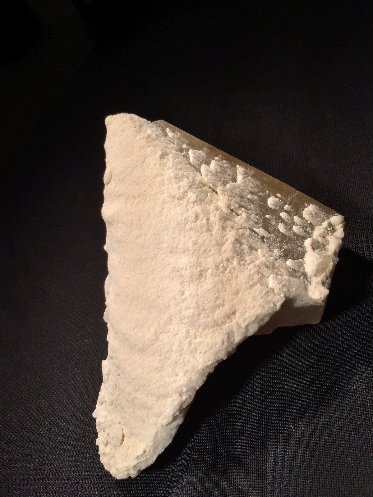 Calcite
115 mm x 93 mm x 53 mm
(Autor: Robert Seitz)