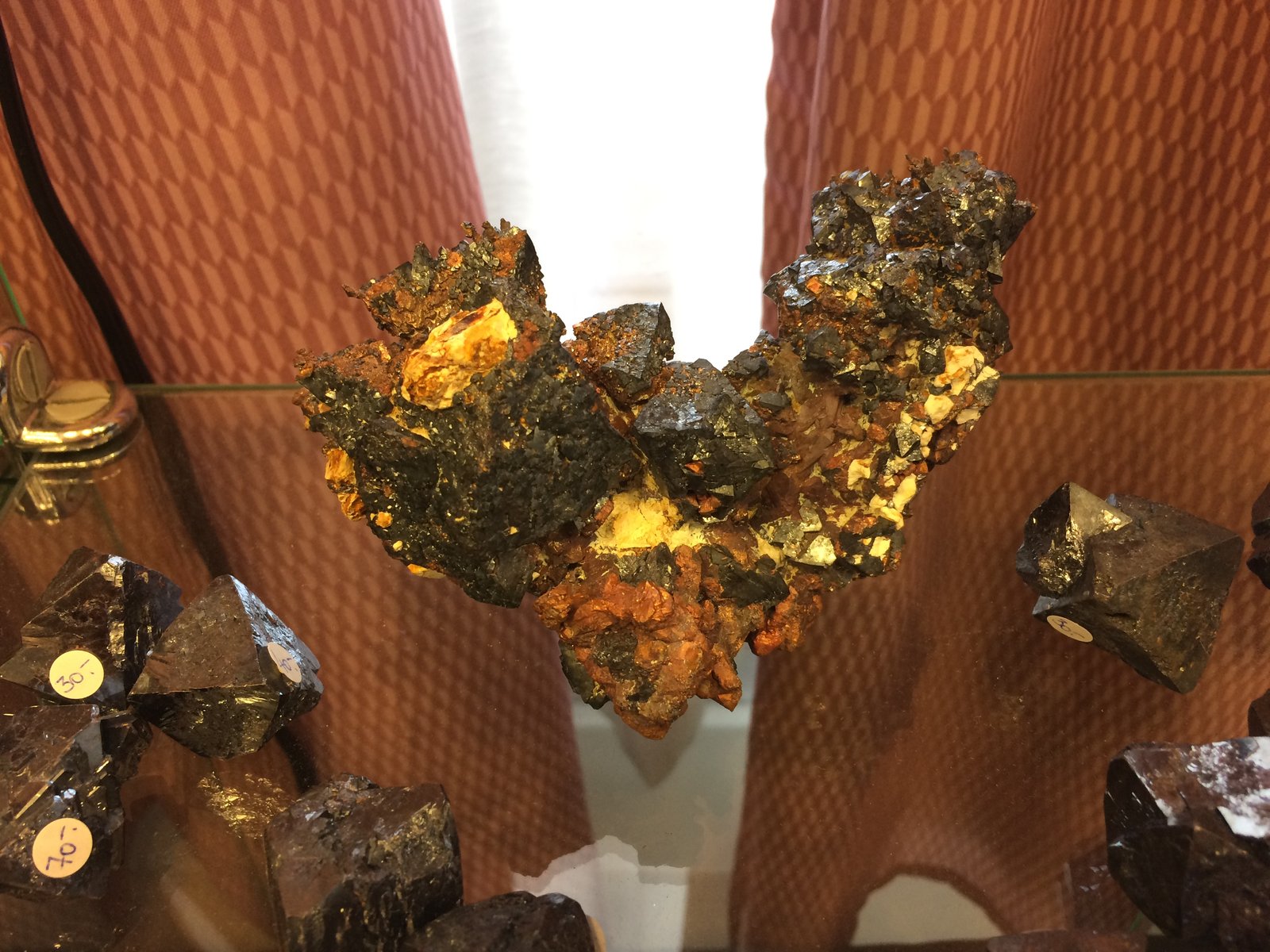 Cuprite, Copper
120 mm x 78 mm x 70 mm
(Autor: Robert Seitz)
